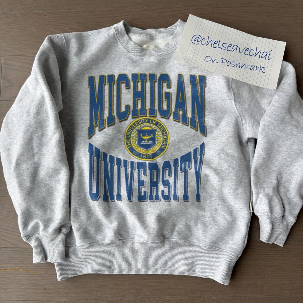 Vintage University of Michigan Sweatshirt Michigan Wolverines Football Shirt tee